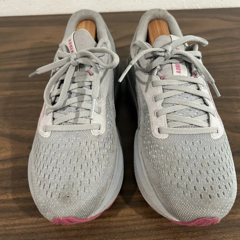 Brooks Adrenaline GTS 24 Womens Sz 7.5 Wide Gray Athletic Running Shoes Sneakers